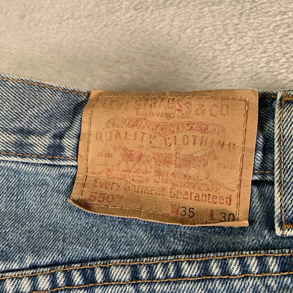 Vintage Levis 550 Jeans Mens 35x30 Blue‎ Light Wash Relaxed Fit Tapered Red Tab